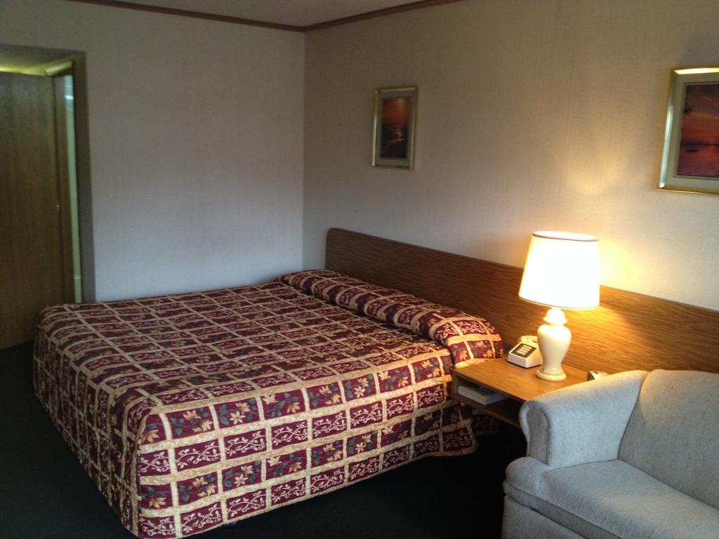 Parkway Inn Vestal Exterior foto